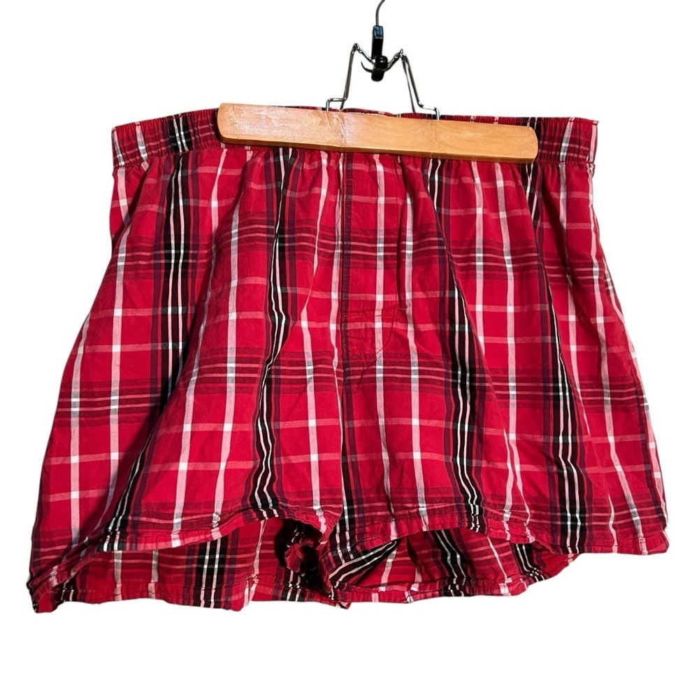 Victoria's Secret PINK Women's‎ Size Medium Boxer Shorts Red Black White Plaid